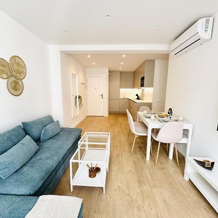 Family Apartment In The Malaga City Center エクステリア 写真