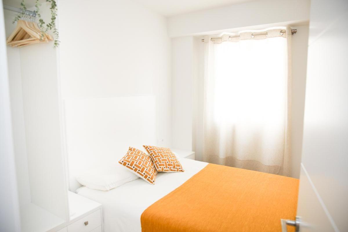 Family Apartment In The Malaga City Center エクステリア 写真