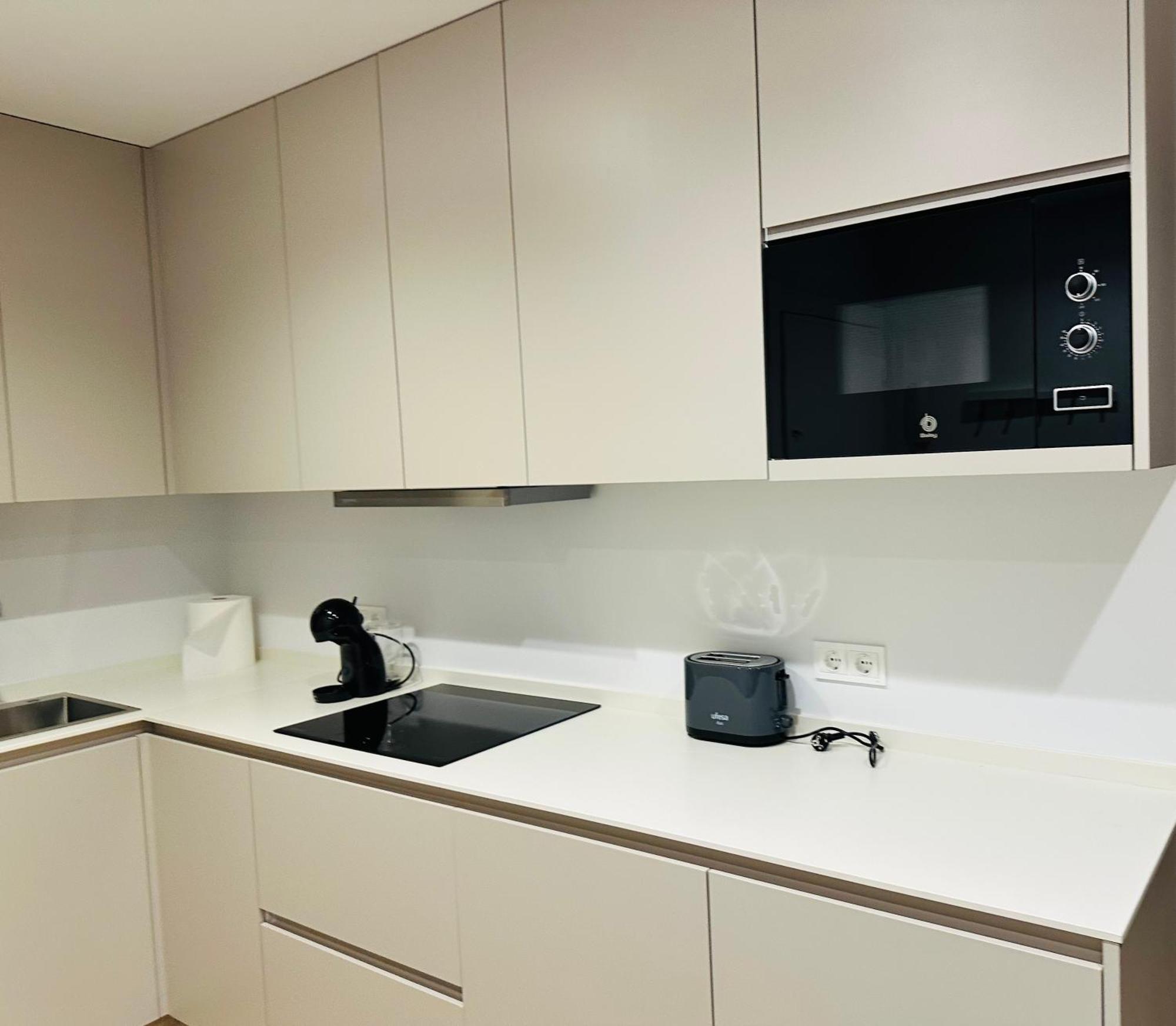 Family Apartment In The Malaga City Center エクステリア 写真