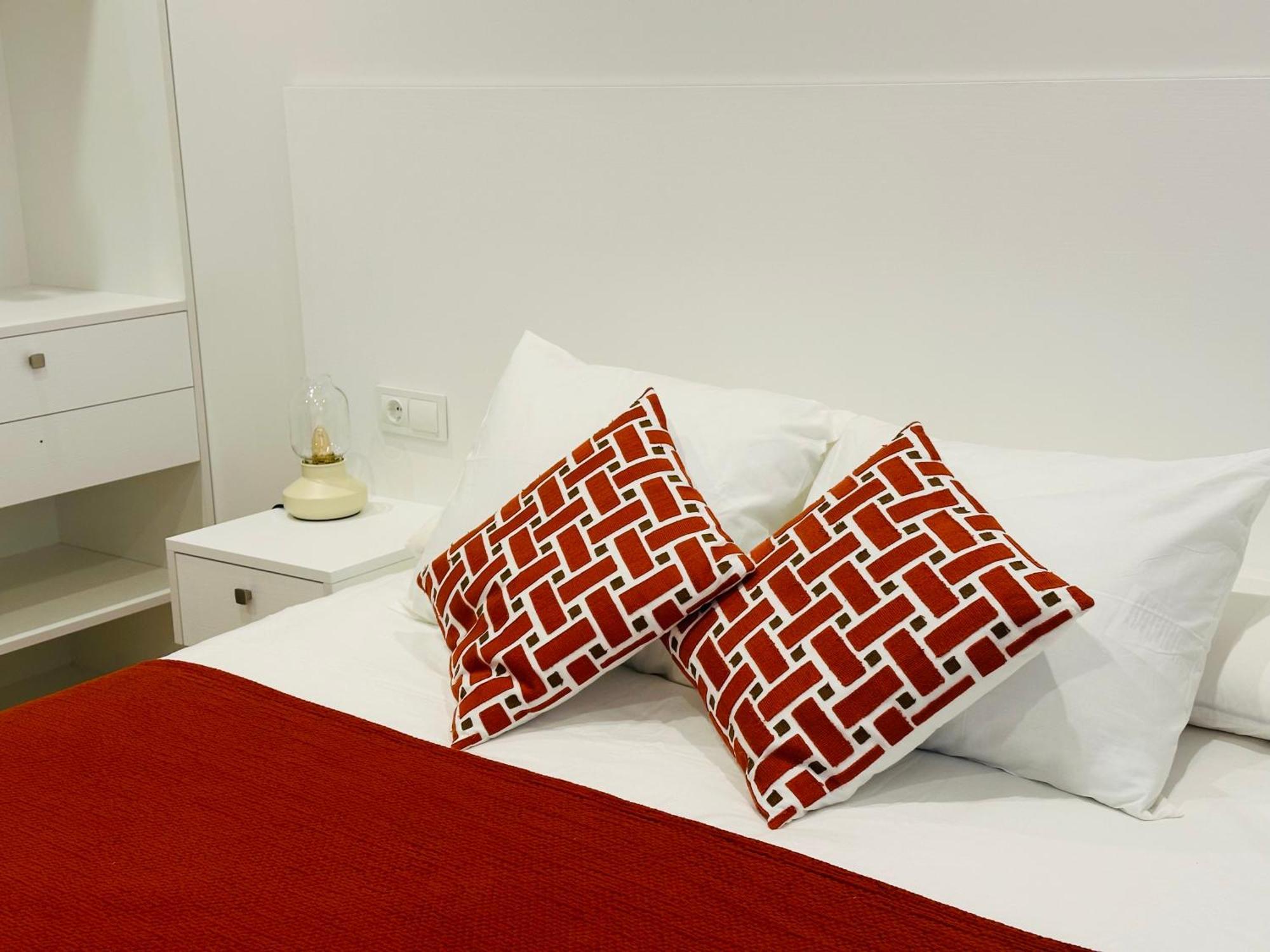 Family Apartment In The Malaga City Center エクステリア 写真